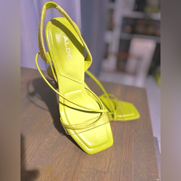 ALDO Lime Green Stiletto 4” Heels Size:7 - Picture 4 of 12